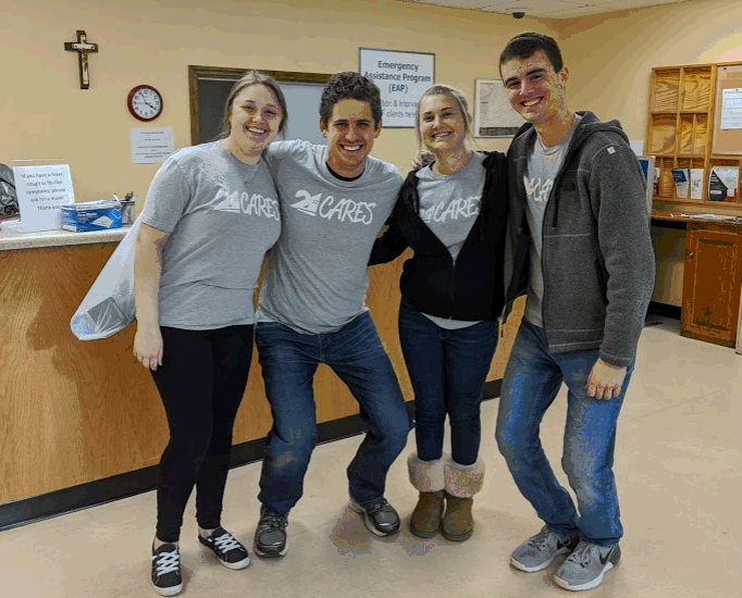 21st Mortgage volunteers at Ladies of Charity