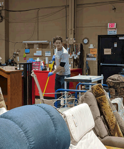 21st Mortgage volunteers at Ladies of Charity